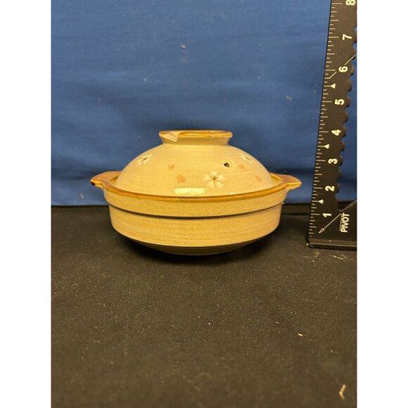 Hand-Painted Ceramic Lidded Casserole Dish With Floral Motif Beige & Brown - Picture 2 of 2